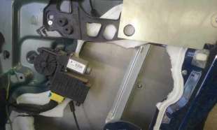 ELEVALUNAS DELANTERO DERECHO CITROEN C4 PICASSO 2.0 HDi FAP (163 CV) DE 2010 - D.3505717 / 9674032680