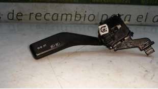 MANDO INTERMITENTES VOLKSWAGEN GOLF V BERLINA 1.9 TDI (90 CV) DE 2004 - D.3526361 / 1K0953513