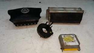 KIT AIRBAG VOLKSWAGEN GOLF IV BERLINA 1.9 TDI (90 CV) DE 1998 - D.3534329 / 1J0880204K