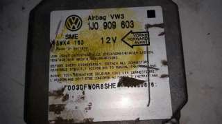 KIT AIRBAG VOLKSWAGEN GOLF IV BERLINA 1.9 TDI (90 CV) DE 1998 - D.3534329 / 1J0880204K
