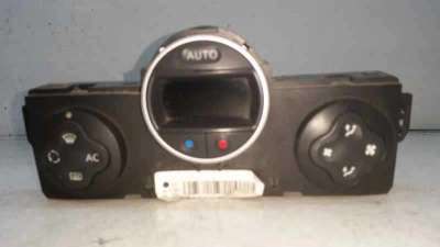 MANDO CLIMATIZADOR RENAULT CLIO III 1.4 16V (98 CV) DE 2006 - D.3550212