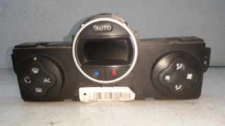 MANDO CLIMATIZADOR RENAULT CLIO III 1.4 16V (98 CV) DE 2006 - D.3550212