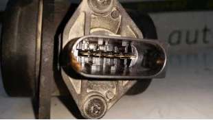CAUDALIMETRO VOLKSWAGEN GOLF V BERLINA 1.9 TDI (105 CV) DE 2007 - D.3563218 / 0281002531 2