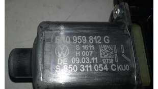 MOTOR ELEVALUNAS TRASERO DERECHO VOLKSWAGEN POLO 1.4 FSI (86 CV) DE 2011 - D.3584482 / 6R0959812G 2