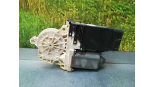 MOTOR ELEVALUNAS DELANTERO IZQUIERDO SEAT TOLEDO 1.9 TDI (110 CV) DE 2000 - D.3587915 / F005S00051 2