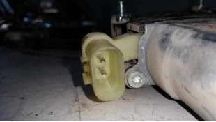 ELEVALUNAS DELANTERO DERECHO KIA RIO 1.5 CRDi (110 CV) DE 2008 - D.3604858 2