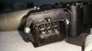 ELEVALUNAS DELANTERO DERECHO OPEL CORSA D 1.3 16V CDTI (95 CV) DE 2011 - D.3619150 / 13447039