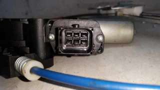 ELEVALUNAS DELANTERO IZQUIERDO OPEL CORSA D 1.3 16V CDTI (95 CV) DE 2011 - D.3619151 / 1060281