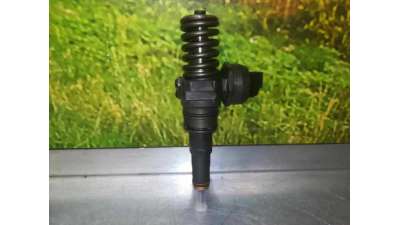 INYECTOR VOLKSWAGEN GOLF V BERLINA 1.9 TDI (105 CV) DE 2003 - D.3638562 / 0414720215