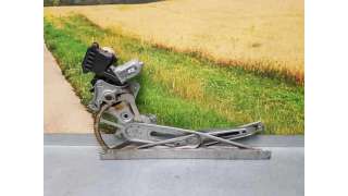 ELEVALUNAS DELANTERO IZQUIERDO TOYOTA YARIS 1.3 16V (101 CV) DE 2009 - D.3680682 / 857200D110D