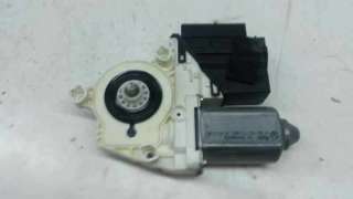 MOTOR ELEVALUNAS DELANTERO DERECHO SEAT IBIZA 1.2 (64 CV) DE 2005 - D.3685385 / 6Q2959801A