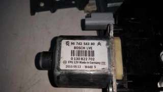 ELEVALUNAS DELANTERO DERECHO PEUGEOT 208 1.2 16V VTi (82 CV) DE 2015 - D.3691618 / 0130822702