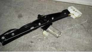 ELEVALUNAS TRASERO IZQUIERDO BMW SERIE 1 LIM. 2.0 Turbodiesel (143 CV) DE 2012 - D.3706320 2