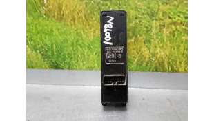 MANDO ELEVALUNAS DELANTERO IZQUIERDO  CITROEN C-CROSSER 2.2 HDi FAP (156 CV) DE 2008 - D.3713588 / 8608A185 2