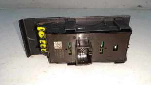 MANDO ELEVALUNAS DELANTERO IZQUIERDO  SKODA RAPID 1.2 TSI (110 CV) DE 2016 - D.3717394 / 1013092502S 2