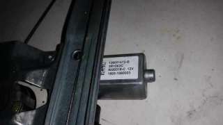 ELEVALUNAS DELANTERO IZQUIERDO RENAULT CLIO IV 0.9 (90 CV) DE 2015 - D.3718317
