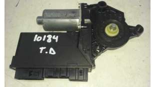 MOTOR ELEVALUNAS TRASERO DERECHO AUDI A4 BERLINA 2.0 20V (131 CV) DE 2003 - D.3739690 / 105999106 2
