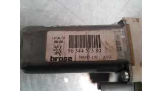 MOTOR ELEVALUNAS DELANTERO IZQUIERDO PEUGEOT 307 1.6 16V HDi (90 CV) DE 2005 - D.3743070 / 9634457380