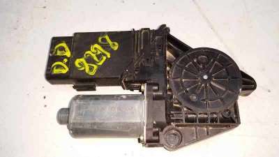 MOTOR ELEVALUNAS DELANTERO DERECHO VOLKSWAGEN PASSAT BERLINA 2.8 V6 30V (193 CV) DE 2002 - D.3754578