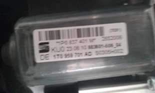 ELEVALUNAS DELANTERO IZQUIERDO SEAT LEON 1.9 TDI (90 CV) DE 2010 - D.3768886 / 1T0959701AD 2