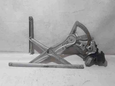 ELEVALUNAS TRASERO IZQUIERDO TOYOTA COROLLA VERSO 1.8 16V (129 CV) DE 2006 - D.3783950 / 698400F010