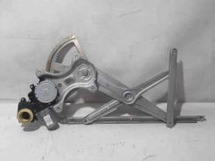 ELEVALUNAS TRASERO IZQUIERDO TOYOTA COROLLA VERSO 1.8 16V (129 CV) DE 2006 - D.3783950 / 698400F010 2