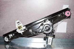 ELEVALUNAS DELANTERO DERECHO FORD KA 1.2 8V (69 CV) DE 2016 - D.3787541 / 51974459 2
