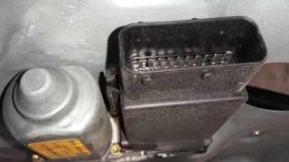 ELEVALUNAS DELANTERO DERECHO VOLKSWAGEN GOLF IV BERLINA 1.6 16V (105 CV) DE 2000 - D.3798898