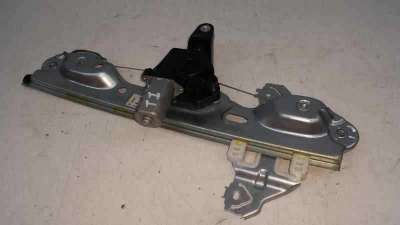 ELEVALUNAS TRASERO IZQUIERDO NISSAN PULSAR 1.2 16V (116 CV) DE 2015 - D.3837164 / 827013ZL0A