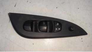 MANDO ELEVALUNAS DELANTERO IZQUIERDO  NISSAN PULSAR 1.2 16V (116 CV) DE 2015 - D.3844574 / 254013ZL1A