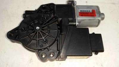 MOTOR ELEVALUNAS TRASERO DERECHO HYUNDAI I30 1.6 CRDi (110 CV) DE 2014 - D.3845749 / 6 PINS