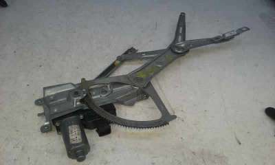 ELEVALUNAS DELANTERO IZQUIERDO OPEL ASTRA H BER. 1.7 16V CDTI (110 CV) DE 2010 - D.3855374