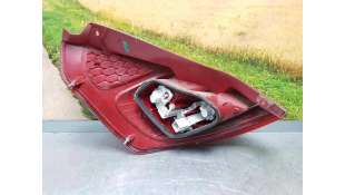 PILOTO TRASERO DERECHO FORD FIESTA 1.4 TDCi (69 CV) DE 2010 - D.3855652 / 8A6113404A 2