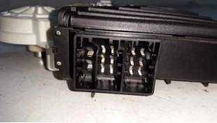 MOTOR ELEVALUNAS TRASERO DERECHO SEAT IBIZA 1.9 TDI (101 CV) DE 2004 - D.3870276 / 990127100 2