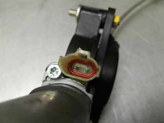 ELEVALUNAS DELANTERO DERECHO HYUNDAI I10 1.2 (87 CV) DE 2015 - D.3871704 / 82402B4110