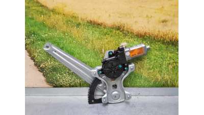 ELEVALUNAS TRASERO DERECHO HYUNDAI I10 1.2 (87 CV) DE 2015 - D.3871706 / 83402B9010