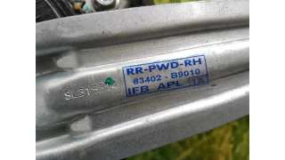 ELEVALUNAS TRASERO DERECHO HYUNDAI I10 1.2 (87 CV) DE 2015 - D.3871706 / 83402B9010