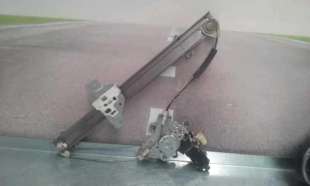 ELEVALUNAS DELANTERO DERECHO HYUNDAI GETZ 1.1 12V (63 CV) DE 2005 - D.3876594 / HMC988201010 2