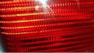 PILOTO TRASERO IZQUIERDO VOLKSWAGEN POLO BERLINA 1.9 SDI (64 CV) DE 2000 - D.3895556 / 6N0945095H 2