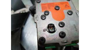 PRETENSOR AIRBAG IZQUIERDO TOYOTA YARIS 1.3 (87 CV) DE 2007 - D.3903010 / 732200D160 2