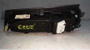 MANDO ELEVALUNAS DELANTERO IZQUIERDO  TOYOTA COROLLA 2.0 D-CAT (116 CV) DE 2003 - D.3913184 / 37073A211C03 2