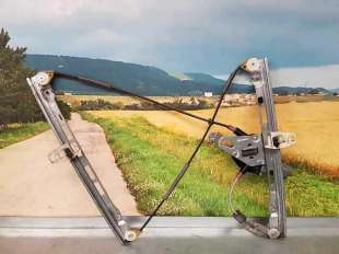 ELEVALUNAS DELANTERO DERECHO PEUGEOT 206+ 1.4 HDi (68 CV) DE 2011 - D.3914434 2