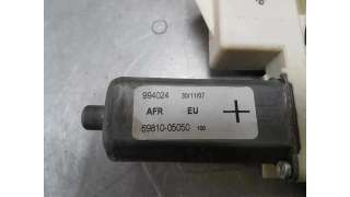 ELEVALUNAS DELANTERO DERECHO TOYOTA AVENSIS BERLINA 1.8 16V (129 CV) DE 2008 - D.3927967 / 6981005050