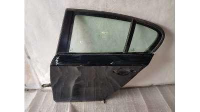 PUERTA TRASERA IZQUIERDA BMW SERIE 1 BERLINA 2.0 16V D (163 CV) DE 2005 - D.3930074