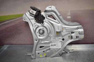 ELEVALUNAS DELANTERO IZQUIERDO HYUNDAI IX35 1.7 CRDi (116 CV) DE 2013 - D.3930459 / 824702Y010