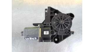 MOTOR ELEVALUNAS DELANTERO DERECHO FORD FOCUS TURNIER 1.6 TDCi (109 CV) DE 2010 - D.3952121 / 0130822216