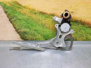 ELEVALUNAS TRASERO IZQUIERDO TOYOTA COROLLA VERSO 2.2 Turbodiesel (136 CV) DE 2008 - D.3952467 / 698400F020