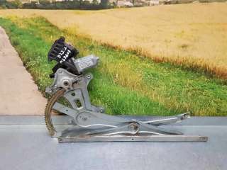 ELEVALUNAS TRASERO IZQUIERDO TOYOTA COROLLA VERSO 2.2 Turbodiesel (136 CV) DE 2008 - D.3952467 / 698400F020