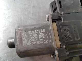 ELEVALUNAS DELANTERO IZQUIERDO VOLKSWAGEN POLO 1.2 TDI (75 CV) DE 2011 - D.3971045 / 6R0959801AB