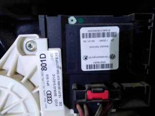 ELEVALUNAS TRASERO IZQUIERDO AUDI A3 SPORTBACK 2.0 TDI (140 CV) DE 2006 - D.3976537 / 8P4959801D